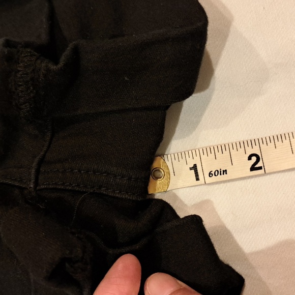 KanCan Black Distressed Shorts. Size 26. - Picture 11 of 11